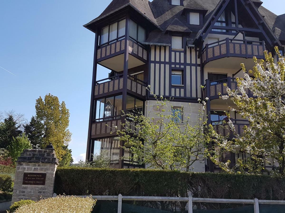Appartement Residence Le Fairway Deauville Esterno foto