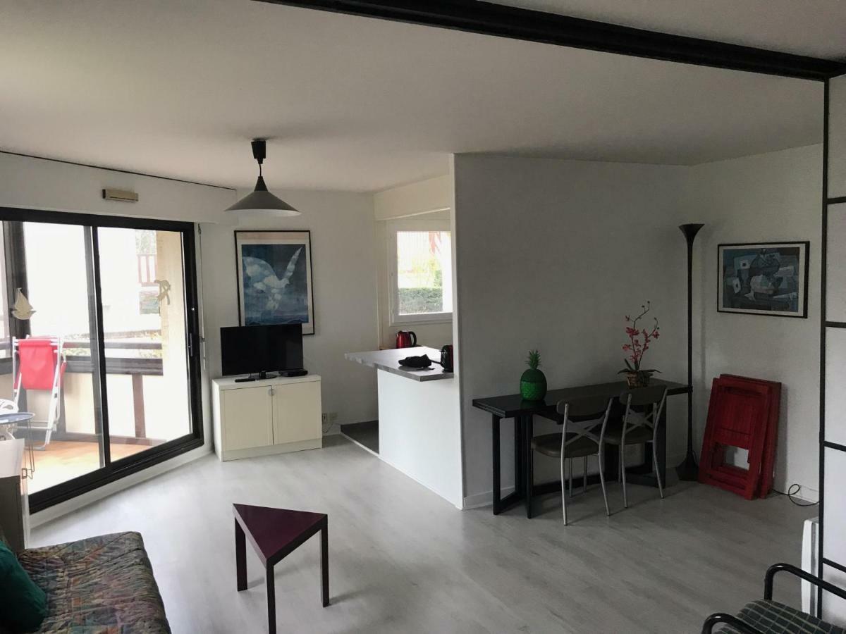 Appartement Residence Le Fairway Deauville Esterno foto